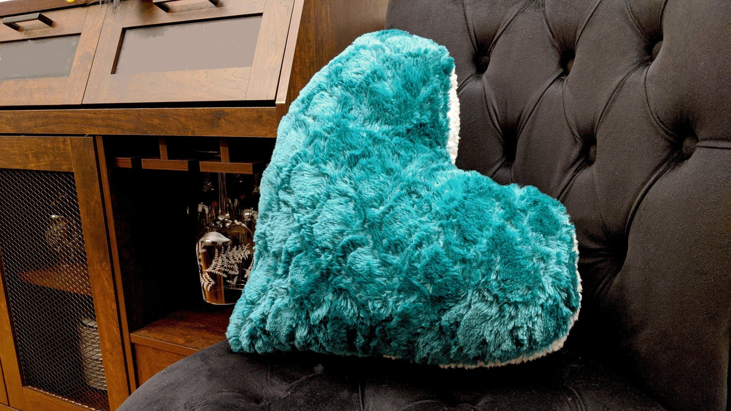 DaDa Bedding Lucky Irish Teal Green Faux Fur Heart Shaped Throw Pillow